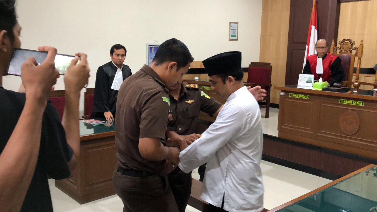Terdakwa Perampokan Sadis di Gresik Ahmad Midhol Divonis 18 Tahun Penjara, Meski Tuntutan Jaksa Hanya 14 Tahun