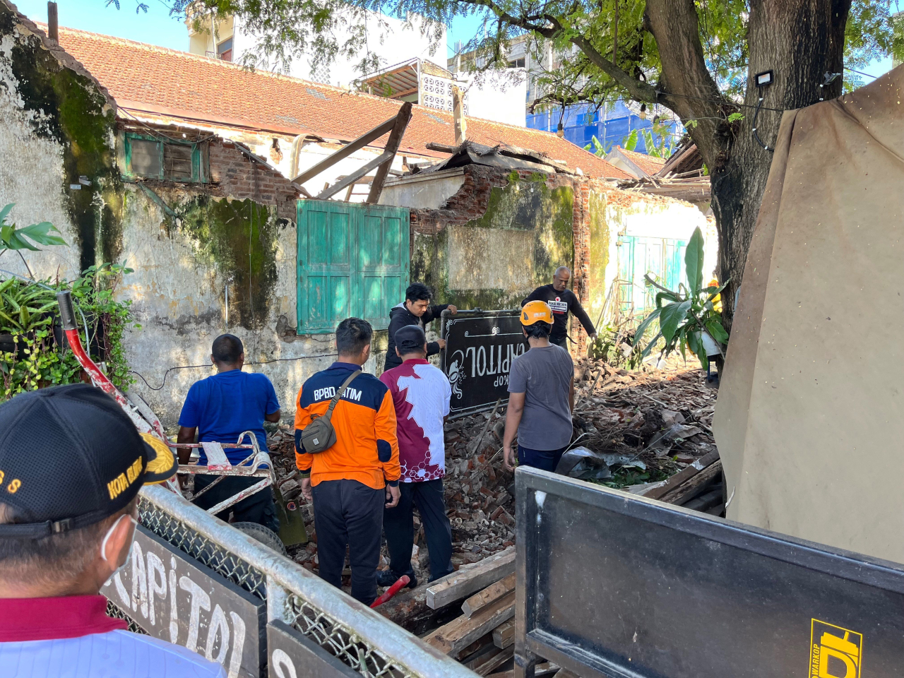 Gempa Robohkan Bangunan Rumah di Pacitan dan Blitar