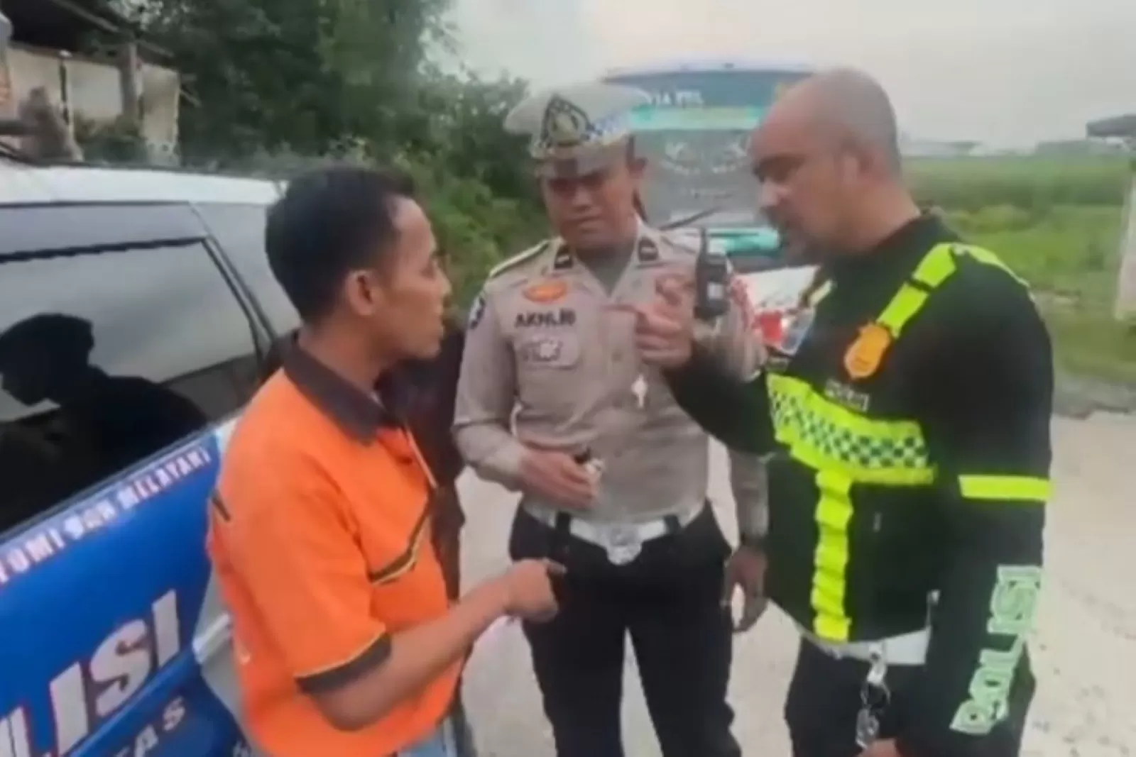 Tenggak Arak Saat Nyetir, Sopir dan Kenek Bus Harapan Jaya Diamankan Satlantas Polres Jombang
