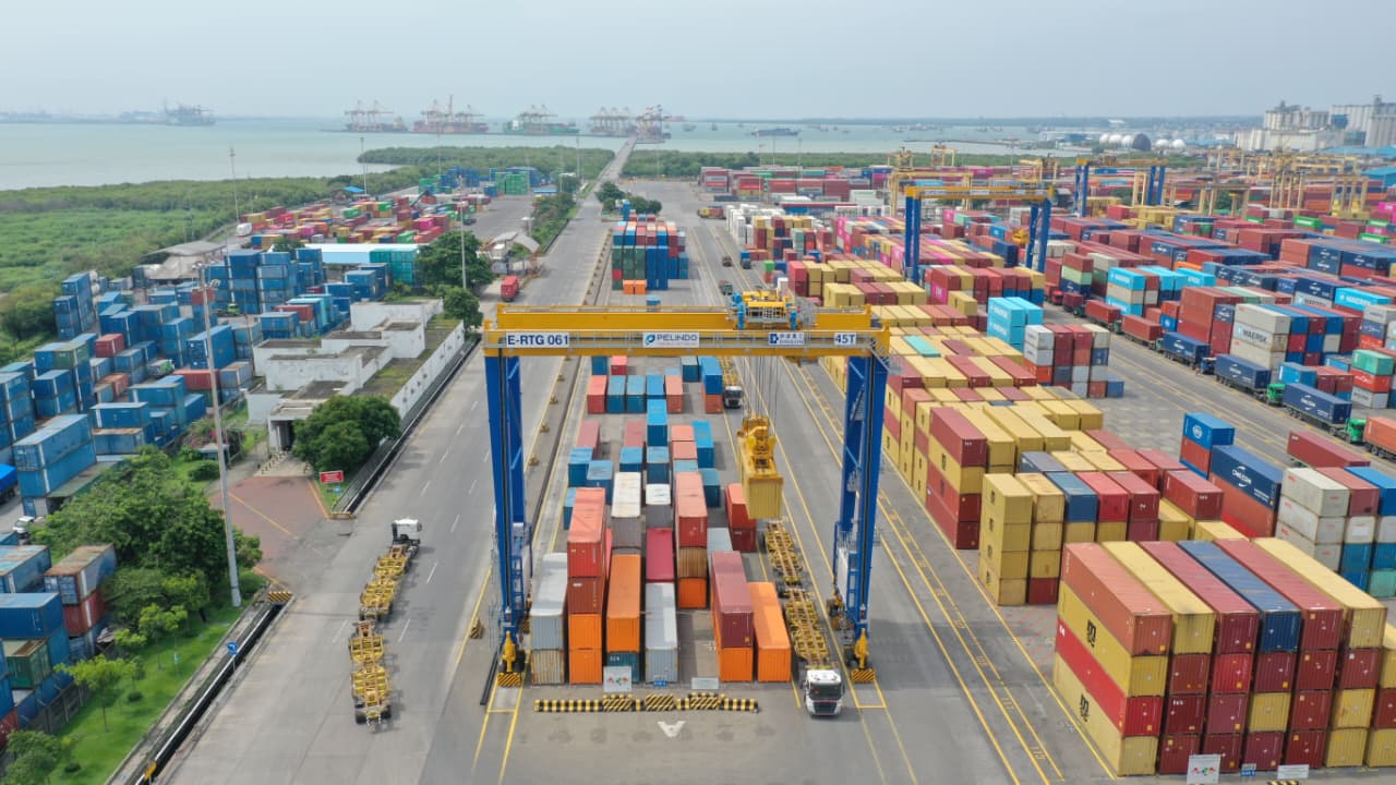 TPS Percepat Proses Sandar dan Bongkar Muat Kapal untuk Menjamin Kelancaran Arus Logistik