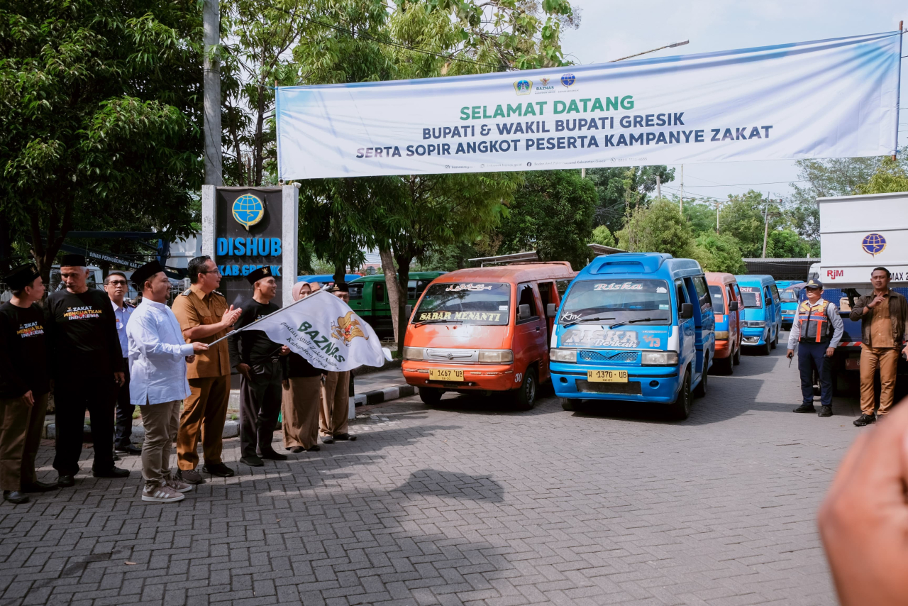 Bupati Yani Luncurkan Kampanye Zakat Lewat Angkot, 50 Sopir Terima Bantuan Ramadan