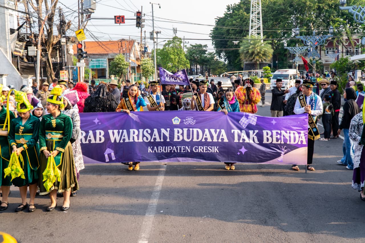 Kirab Budaya Meriahkan Tradisi Bandeng Gresik, Pemkab Perkuat Pelestarian WBTb