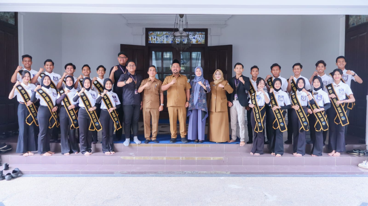 Bupati Gresik Berikan Pembekalan kepada Finalis Duta Genre