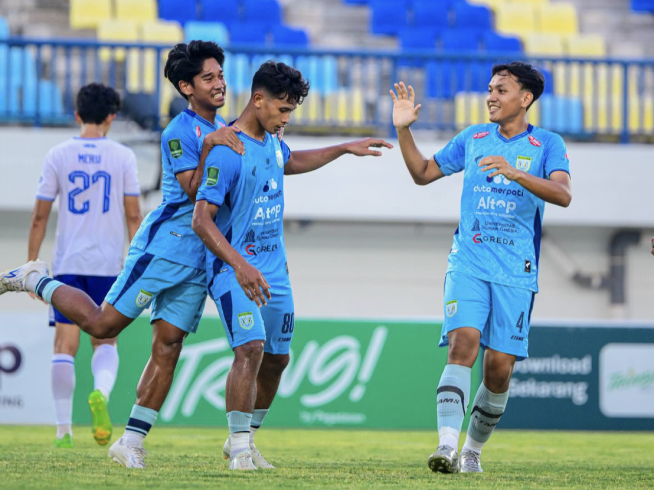 Kado Terindah HUT ke-59: Persela Lamongan Mengamuk, Bantai Persipal Palu 7-1
