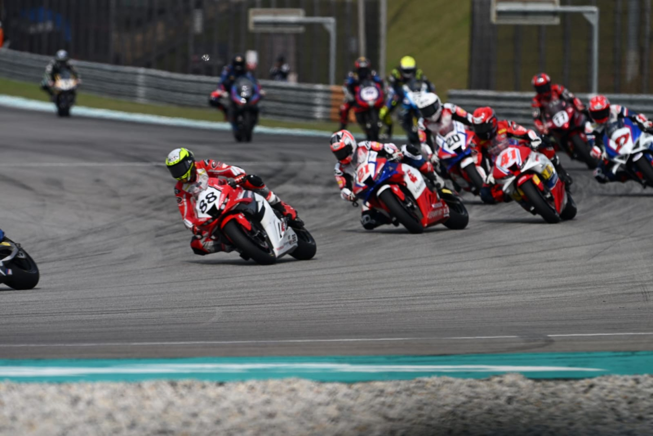 Putaran Kedua ARRC 2026: Punggawa Merah Putih AHRT Optimis Taklukkan Sirkuit Chang Thailand