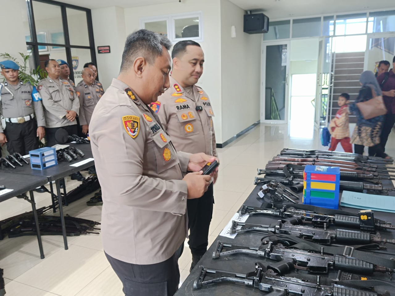 Polda Jatim dan Polres Gresik Perketat Pengawasan, Senjata Api Anggota Diperiksa Menyeluruh