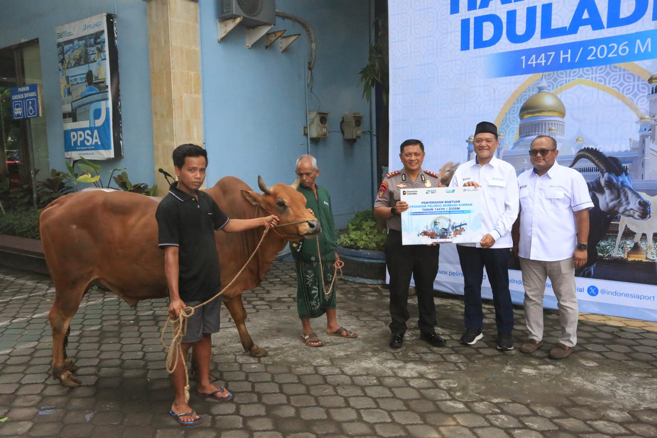 Pelindo Regional 3 Salurkan 209 Hewan Kurban untuk Masyarakat Sekitar Pelabuhan