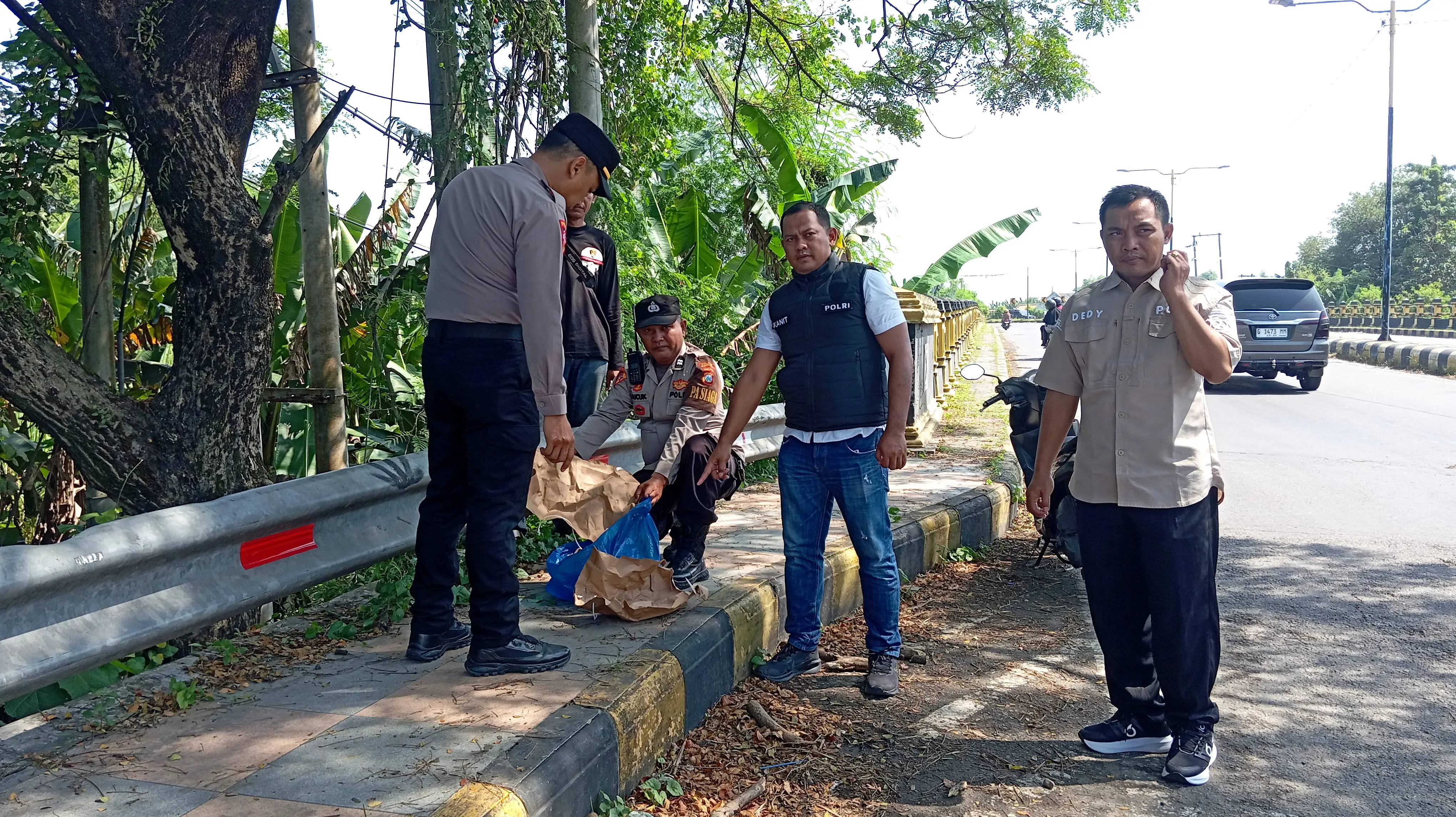 Bayi Laki-laki Ditemukan di Trotoar Madiun, Polisi Ungkap Dugaan Penyebabnya