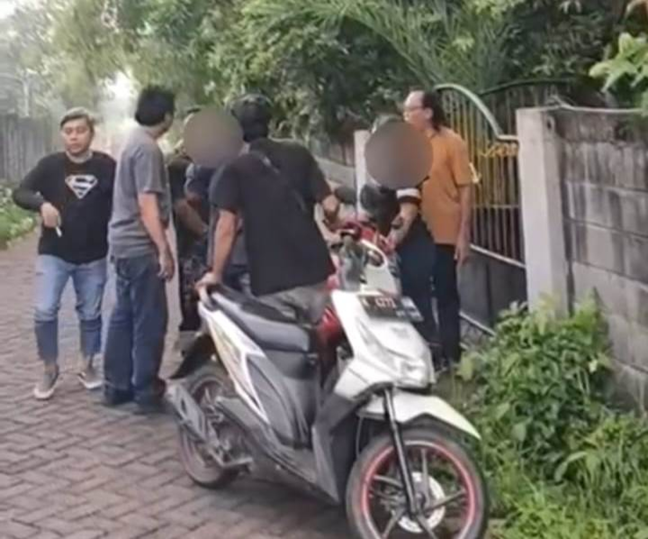 Polres Gresik Ringkus Pencuri HP di Manyar, Gasak 4 Ponsel Saat Pesta Ulang Tahun