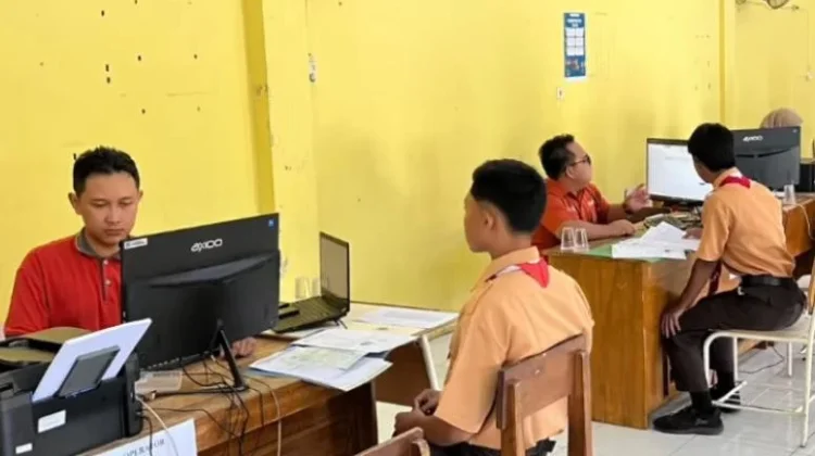 SPMB Jombang Dimulai,Peserta Belum Dapat PIN, Ini Kendalanya