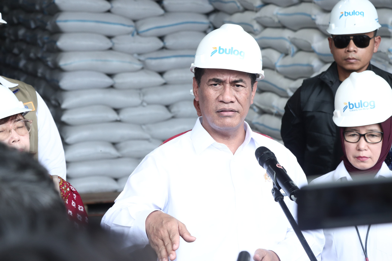 Stok Beras Melimpah, Mentan Amran Targetkan 5,5 Juta Ton Akhir Mei