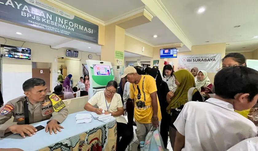 Diduga Keracunan MBG, Ratusan Siswa di Kelurahan Tembok Surabaya Dilarikan ke Rumah Sakit