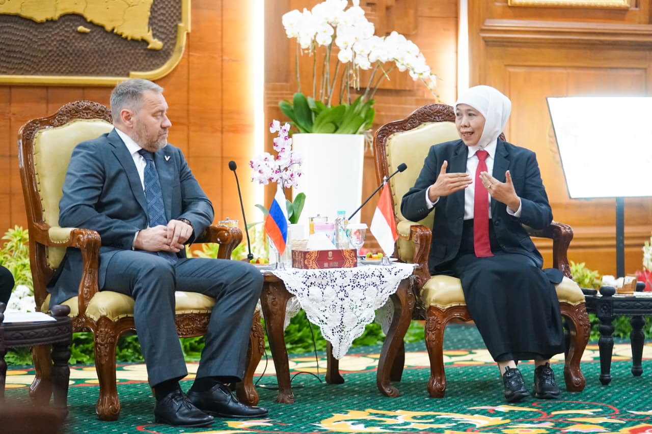 Gubernur Khofifah Terima Delegasi Saint Petersburg Rusia, Perkuat Sinergi Kapal Cepat hingga Cancer Center