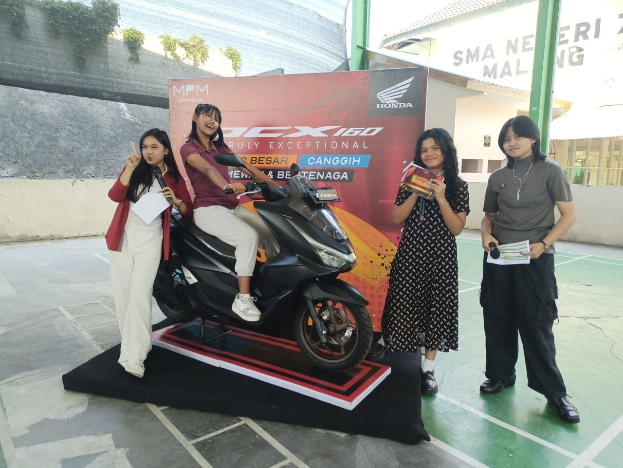 Dekatkan Skutik Premium ke Pelajar, MPM Honda Jatim Gelar PCX160 Gen-Z School Movement di SMAN 7 Malang