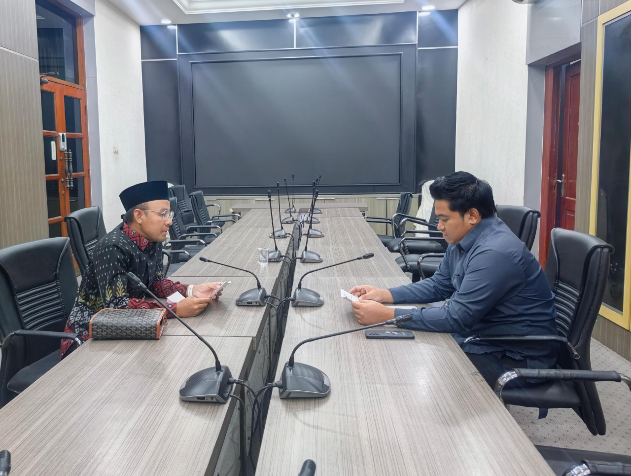 Ketua DPRD Gresik Menghadap BK, Jelaskan Penanganan Aspirasi Pedagang Semambung yang Ditertibkan