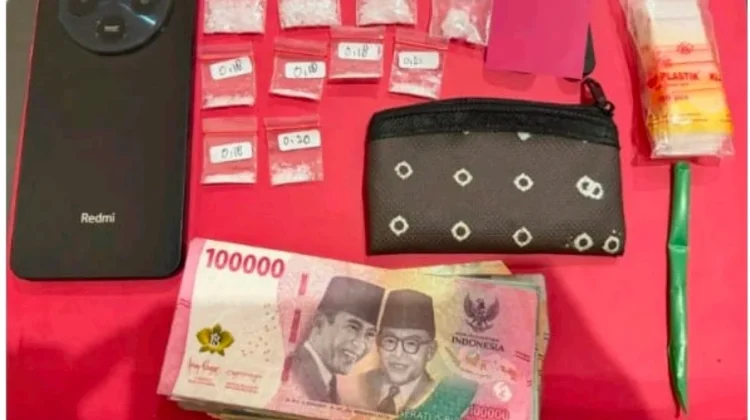 Pengedar Sabu Dicokok Polres Pasuruan saat Sembunyikan BB di Gorden Rumah