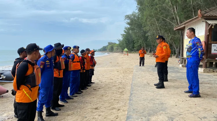 ABK Terjatuh di Perairan PLTU Tuban, Tim SAR Gabungan Lakukan Pencarian
