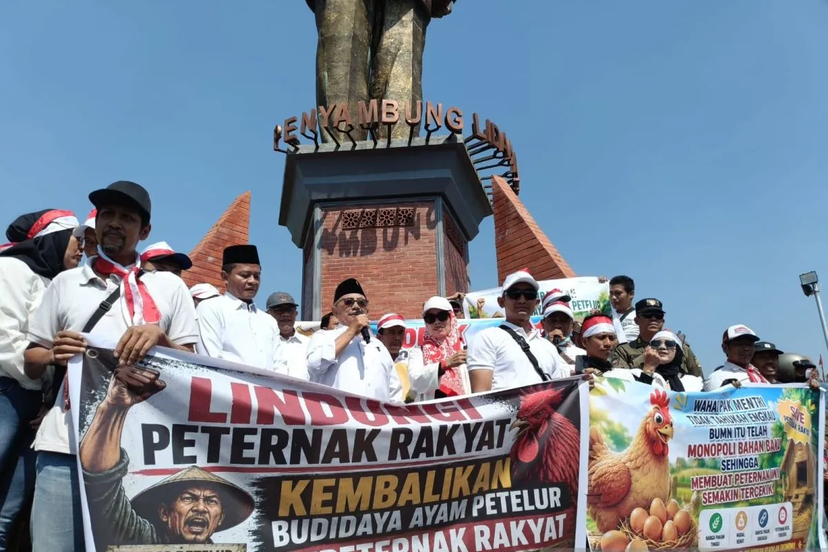 Harga Telur Anjlok, Peternak Ayam Blitar Demo Minta Pemerintah Turun Tangan