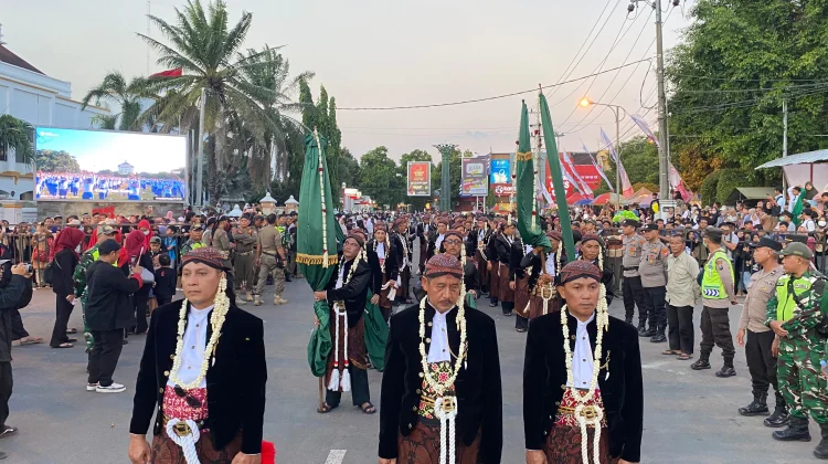 Dari Pusaka hingga Buceng Purak, Grebeg Suro Ponorogo Sedot Perhatian Warga