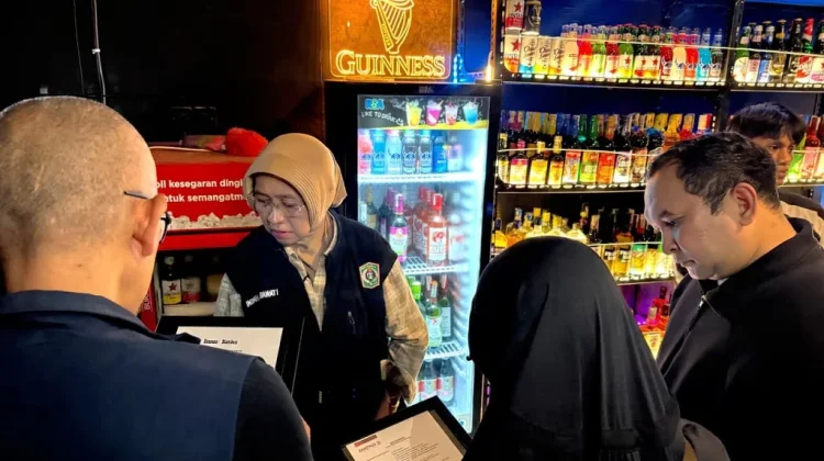 Bupati Lumajang Pimpin Razia Toko Miras Ilegal di Sukodono