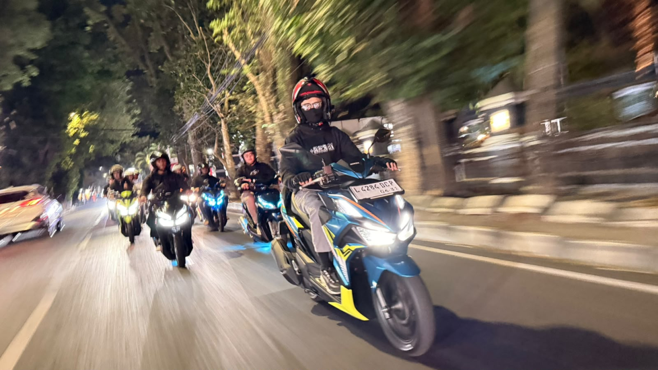 Komunitas Honda Malang Nikmati Sensasi Night Ride Bersama New Honda Vario Evo 160