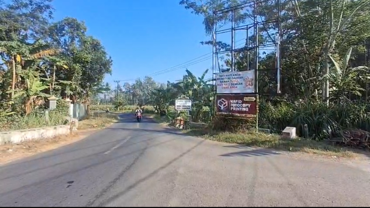 Heboh Uang Warga Hilang Misterius, Poster 'Awas Tuyul' Muncul di Desa Pondokrejo Jember
