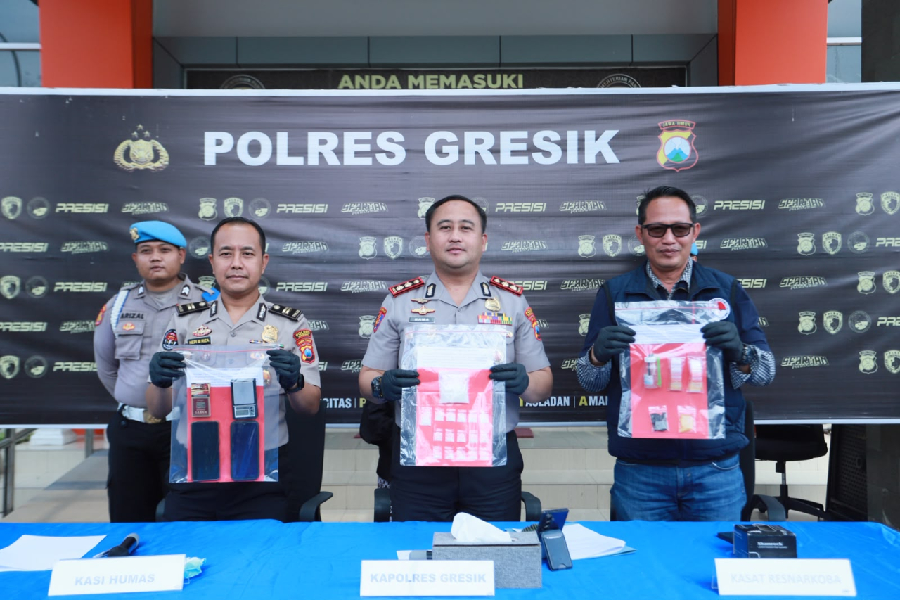 Polisi Bongkar Peredaran Sabu Modus Ranjau di Gresik Selatan, Dua Kurir Ditangkap Bawa 38 Gram Narkotika
