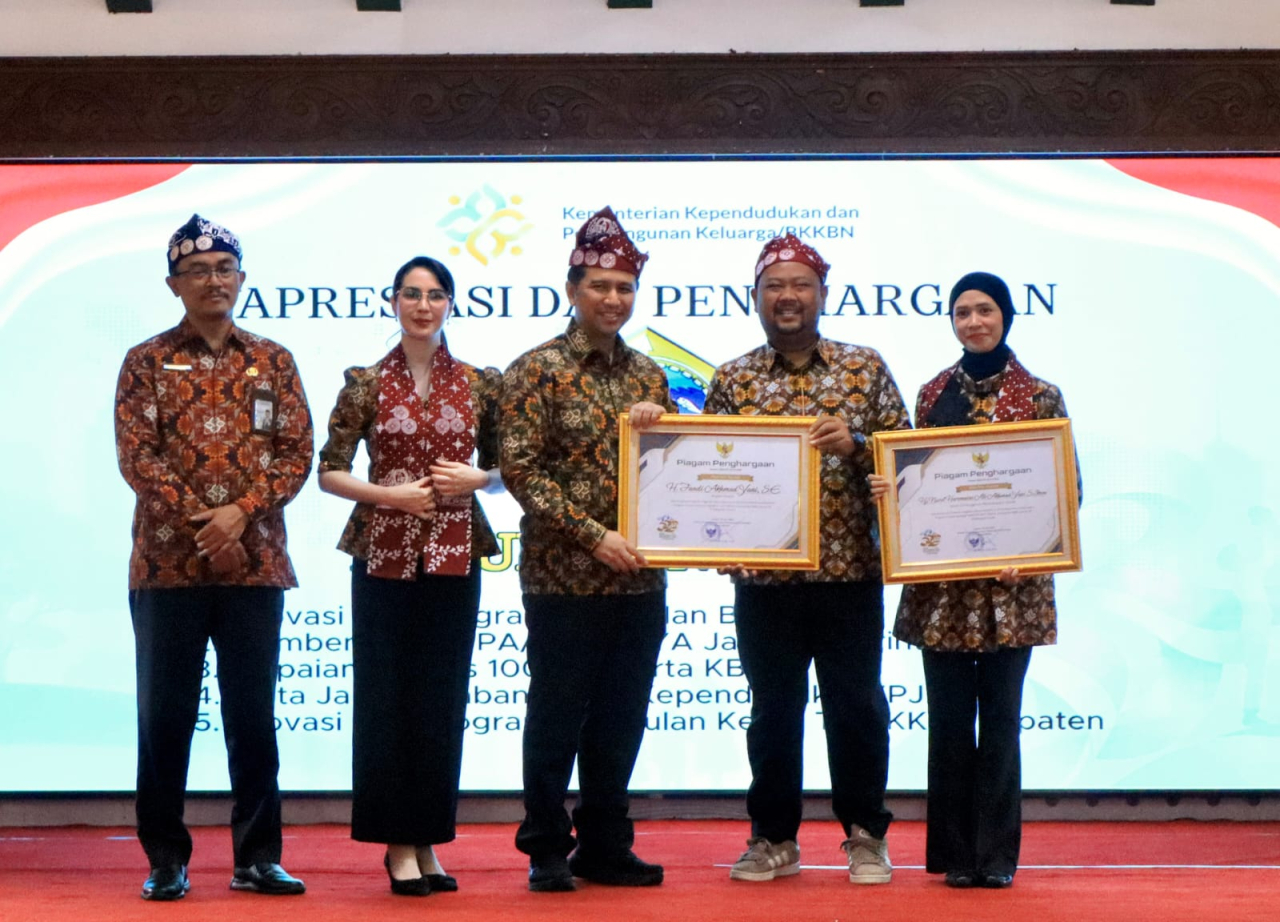 Inovasi Pembangunan Keluarga Berbuah Prestasi, Kabupaten Gresik Raih Lima Penghargaan Harganas Jatim