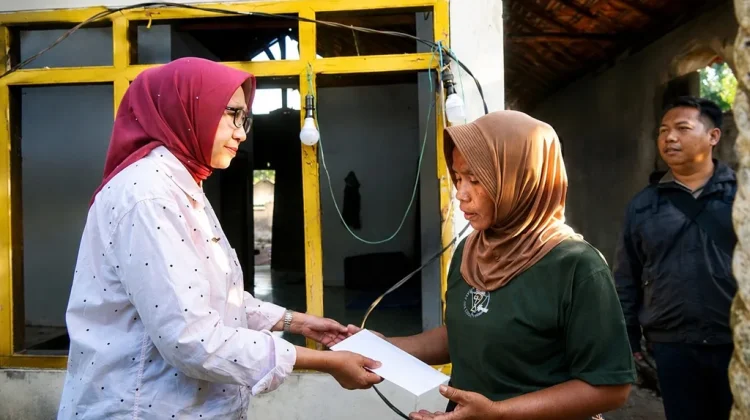 Korban Kebakaran Jatisari Terima Bantuan dari Pemkab Lumajang