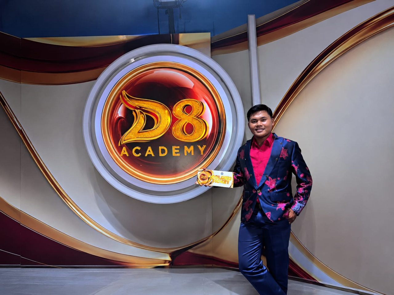 Tulus Angkat Ekonomi Keluarga, Ari Ardiansyah Sampang Berjuang di Panggung DA8