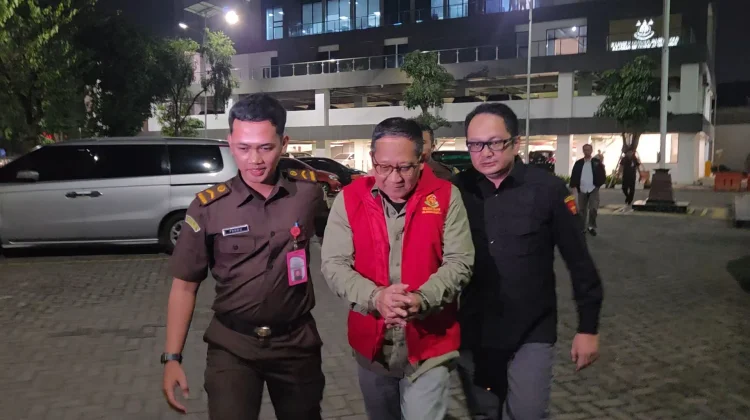 Mantan Dirut KBS Ditahan Kejati Jatim Atas Dugaan Korupsi Dana Operasional