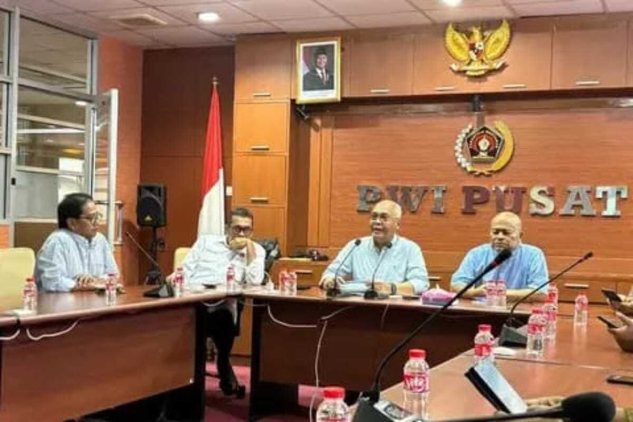 Lecehkan Profesi Jurnalis,  PWI Pusat Minta Hotman Paris Minta Maaf ke Wartawan