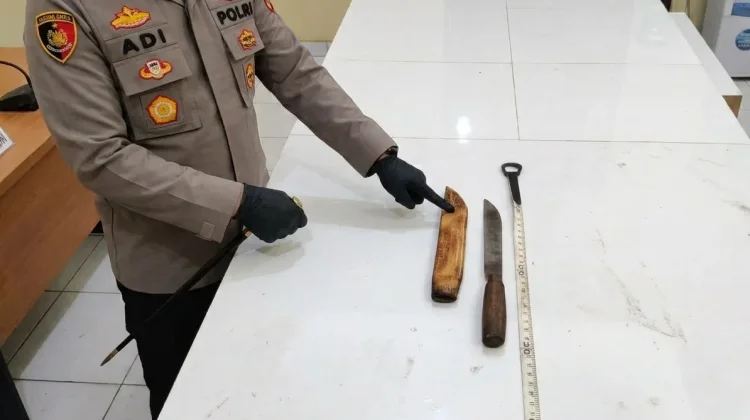 Ngopi di Warkop Tenteng  Sajam, Pemuda Gedangan Malang Diamankan Polisi