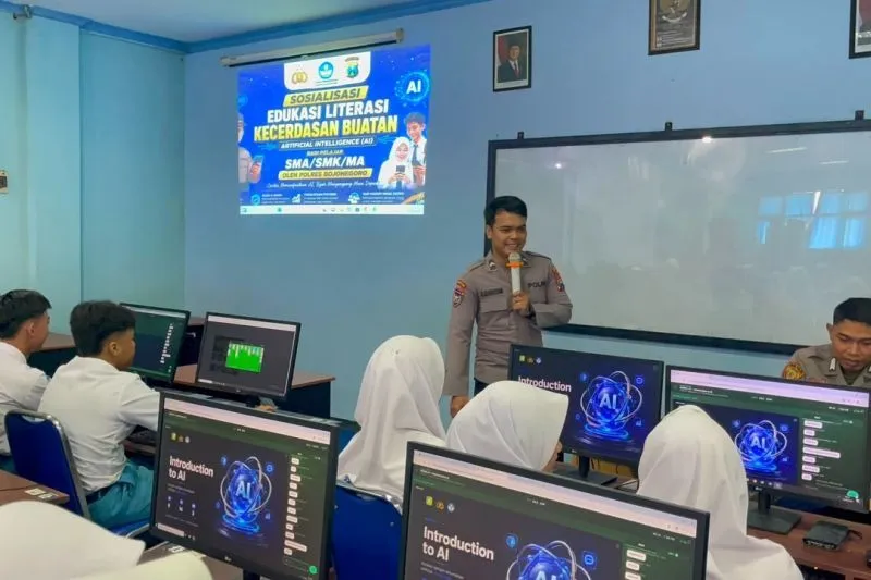 Polres Bojonegoro Beri Pemahaman Pelajar Melek Teknologi Digital