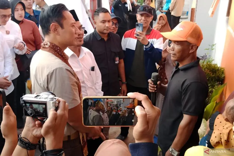 Menko AHY Resmikan Program DAK TPKT di Campurejo Gresik