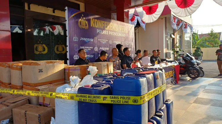 Polres Probolinggo Ungkap 4 Kasus, Mulai  Begal Karambit hingga 3.170 Liter Arak Bali