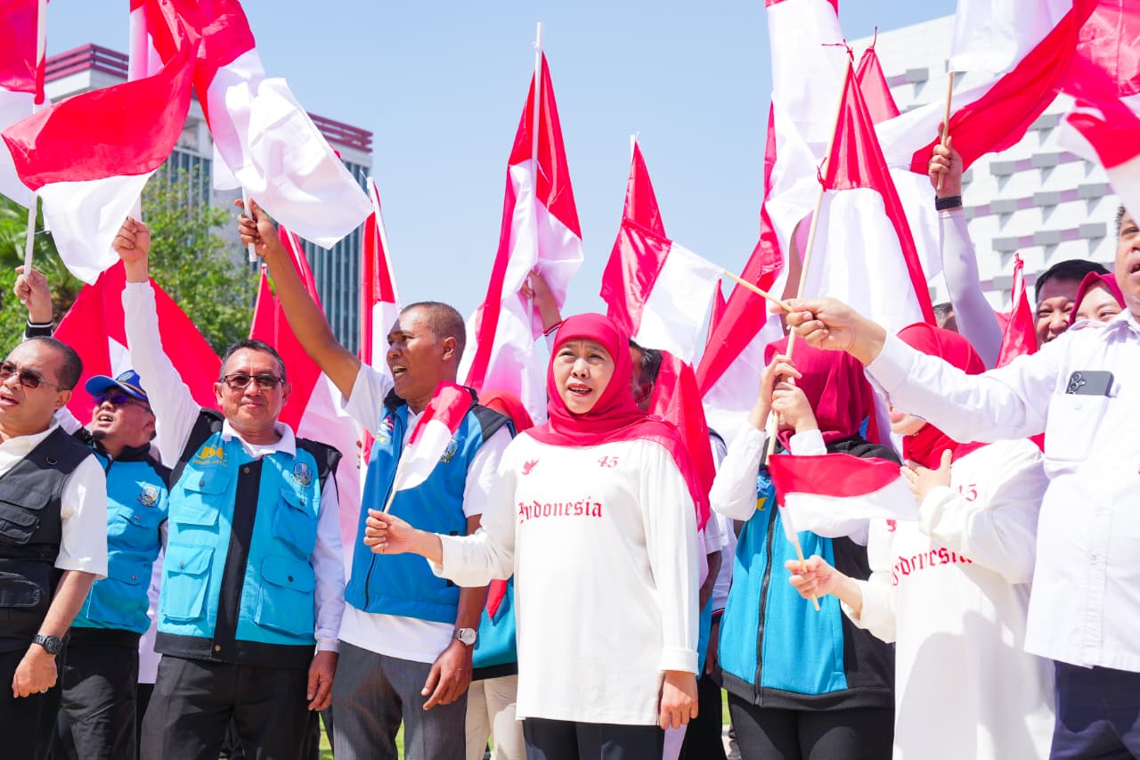 Gubernur Khofifah Berangkatkan Tim Bakti Negeri Anak Bangsa