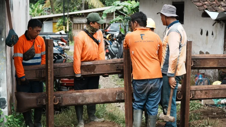 KAI Daop 9 Tutup 14 Perlintasan Liar di Banyuwangi