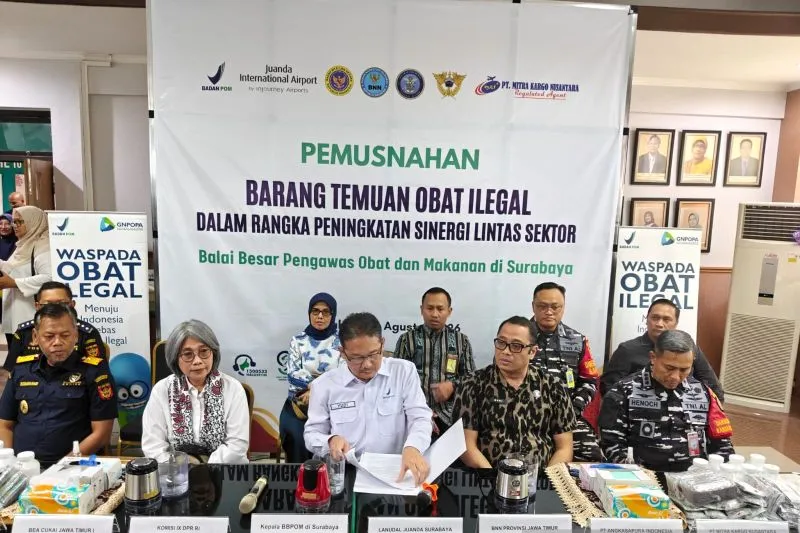 BB POM  Surabaya Musnahkan 97.676 Obat Ilegal